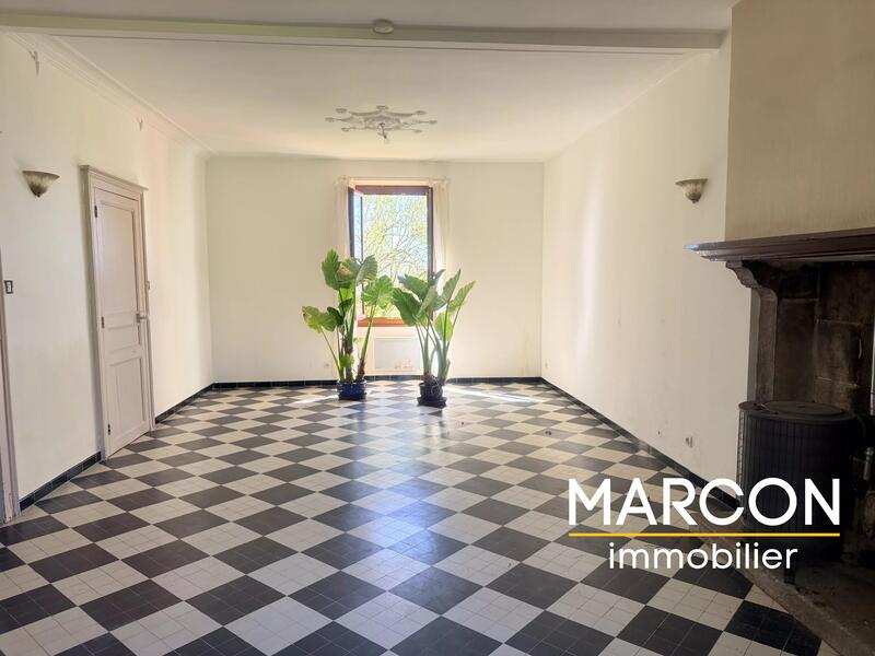 Propriété - 120 m² - 5 pièces