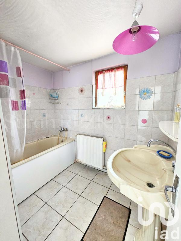 Maison - 90 m² - 5 pièces