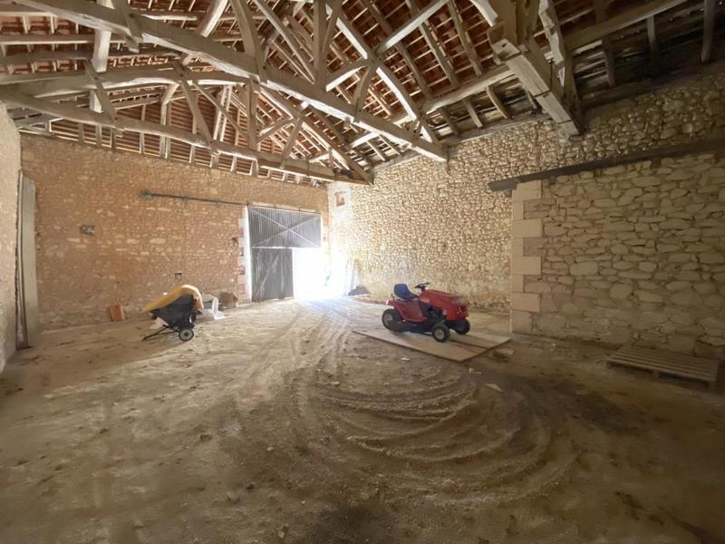 Maison - 215 m² - 8 pièces