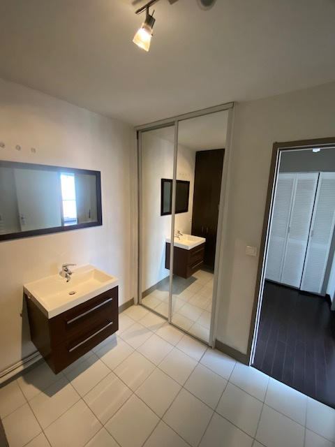 Appartement - 79 m² - 3 pièces