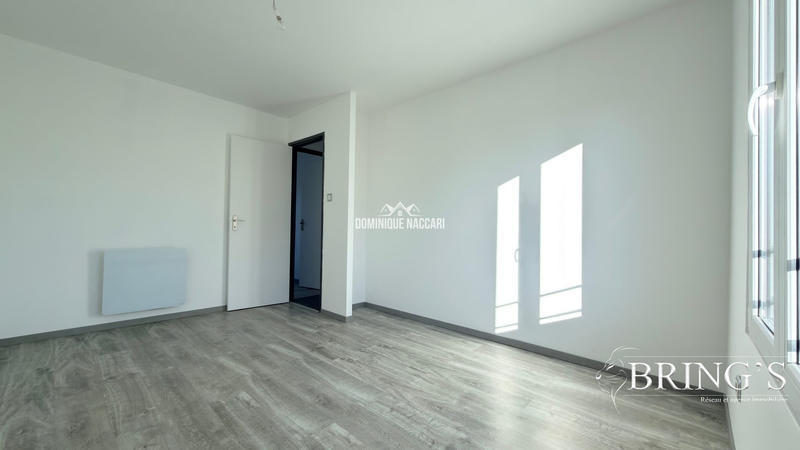 Maison - 102 m² - 4 pièces