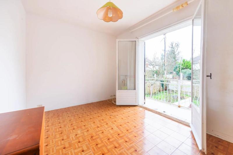 Maison - 215 m² - 10 pièces