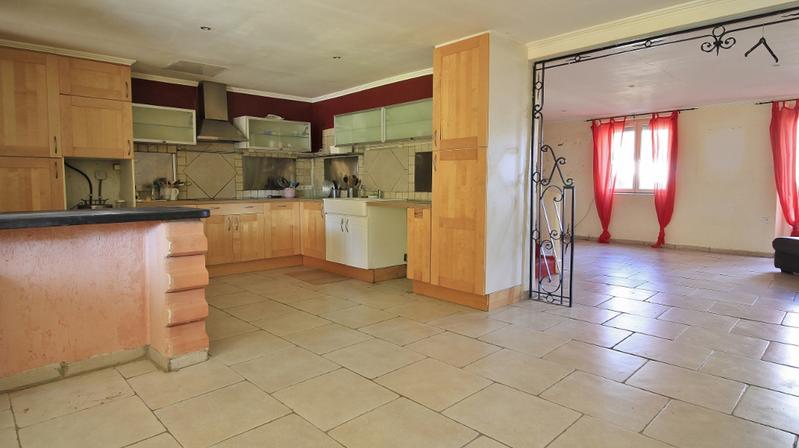 Maison - 460 m² - 10 pièces