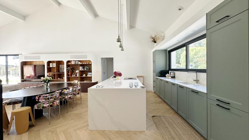 Maison - 140 m² - 6 pièces