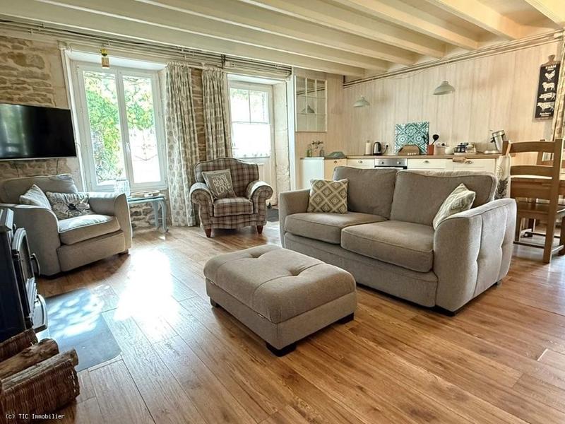 Maison de village - 90 m² - 3 pièces