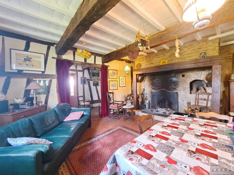 Maison - 246 m² - 6 pièces