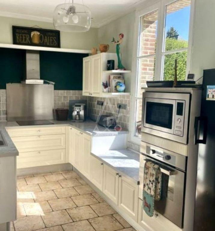 Maison - 280 m² - 11 pièces