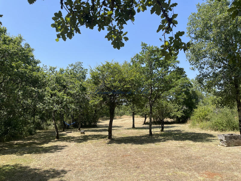 Maison - 221 m² - 11 pièces