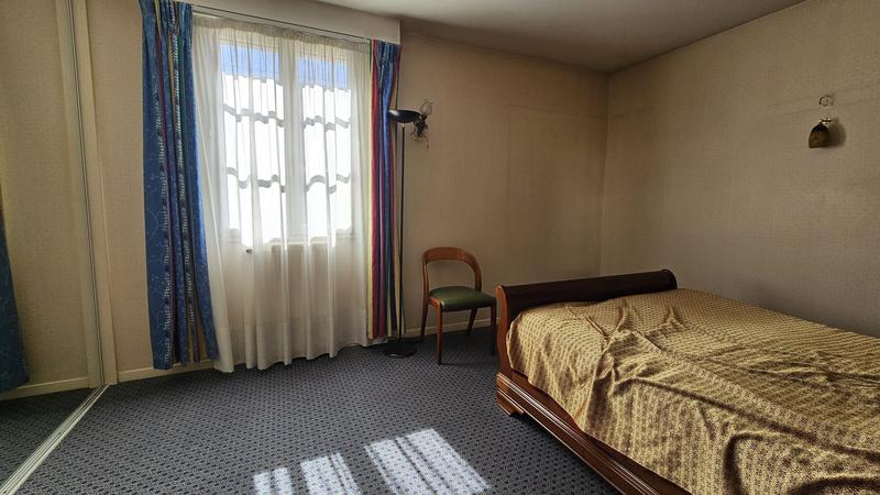 Maison - 195 m² - 8 pièces