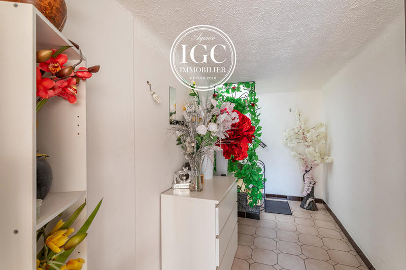 Maison - 200 m² - 4 pièces