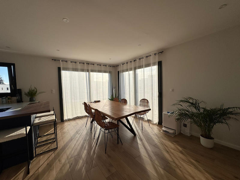 Maison - 106 m² - 5 pièces