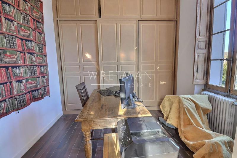 Villa - 180 m² - 7 pièces