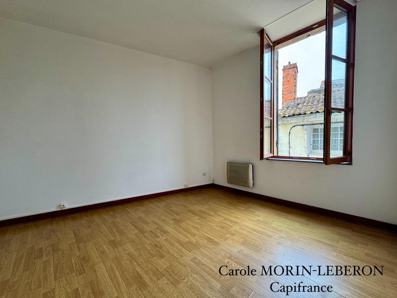 Immeuble - 114 m² - 6 pièces