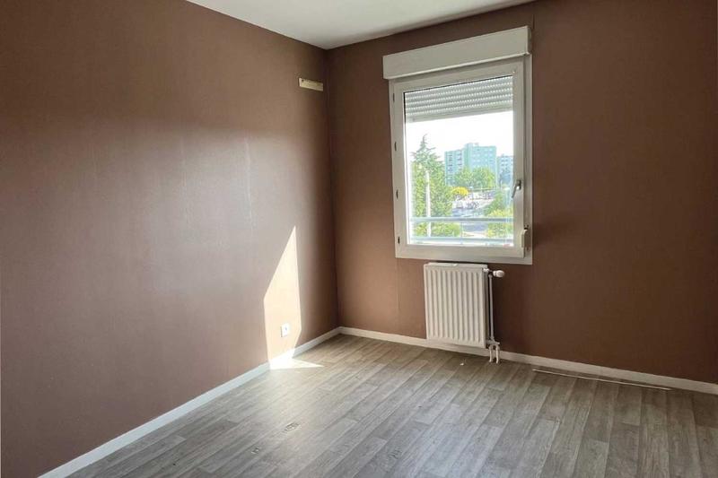 Appartement - 80 m² - 4 pièces