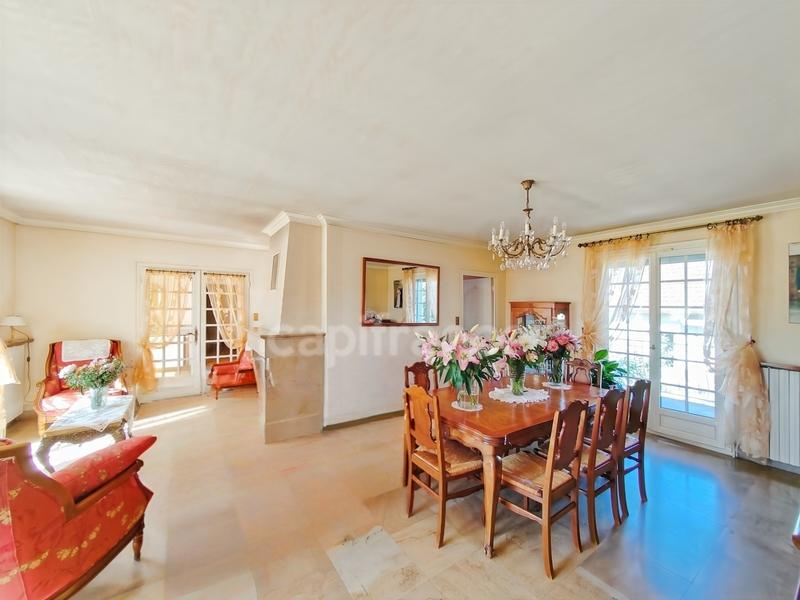 Maison - 183 m² - 6 pièces