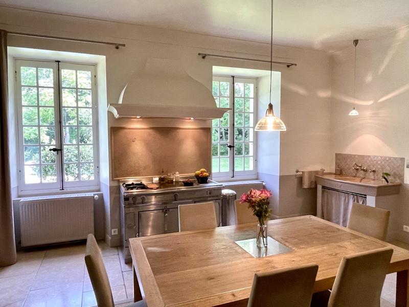 Maison - 484 m² - 17 pièces