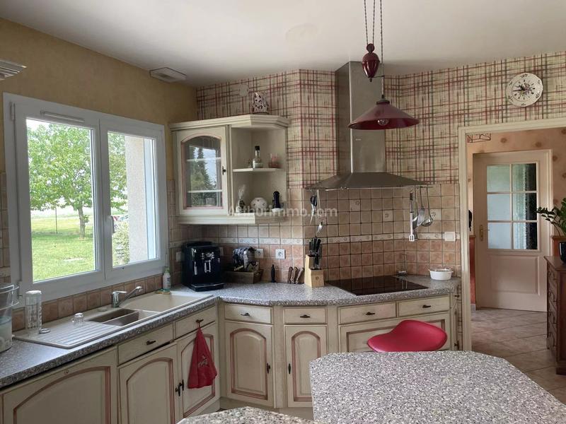 Maison - 222 m² - 9 pièces