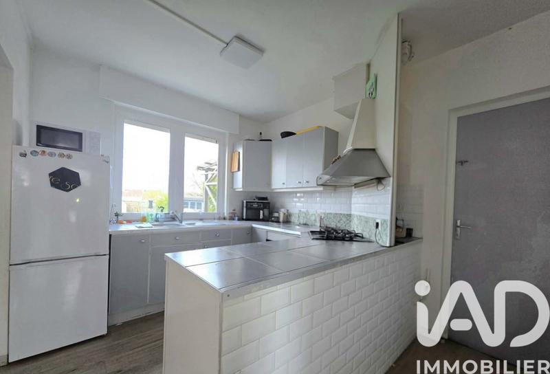 Maison - 95 m² - 5 pièces