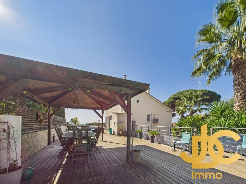 Maison - 112 m² - 5 pièces