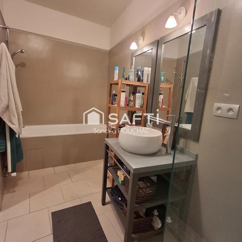 Appartement - 140 m² - 5 pièces