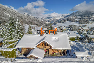 Châlet - 387 m² - 14 pièces