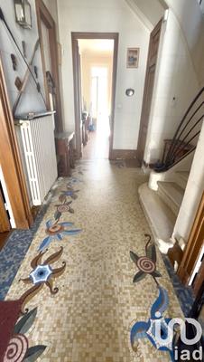 Maison - 227 m² - 9 pièces