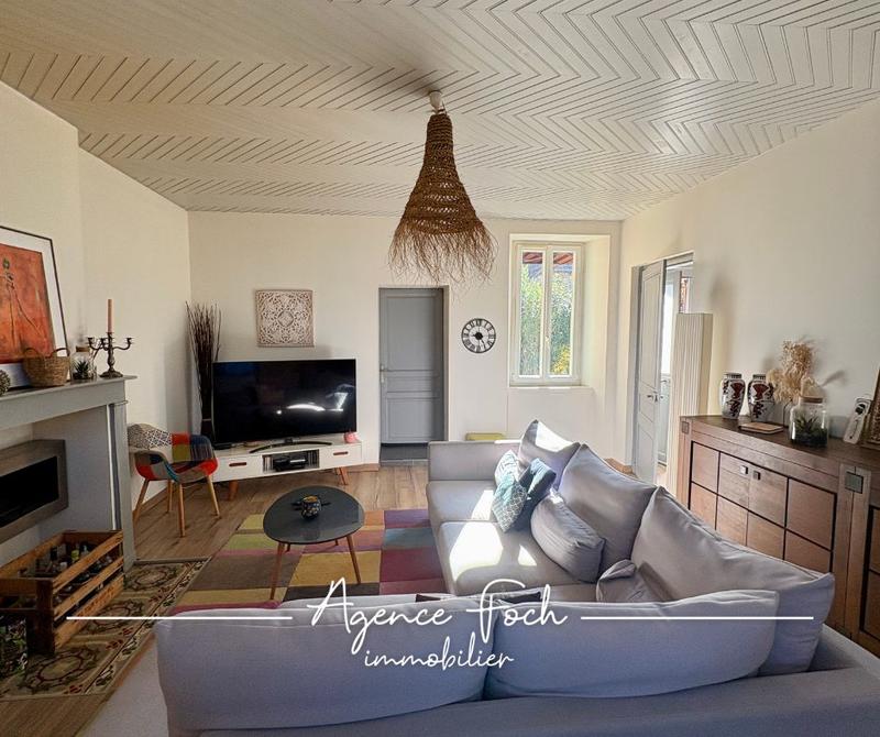 Maison ancienne - 240 m² - 7 pièces