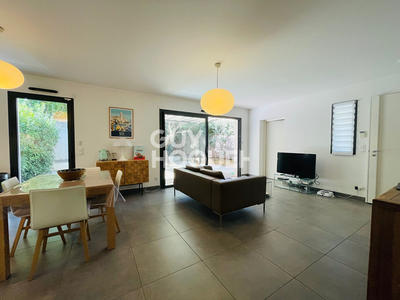 Maison - 106 m² - 5 pièces