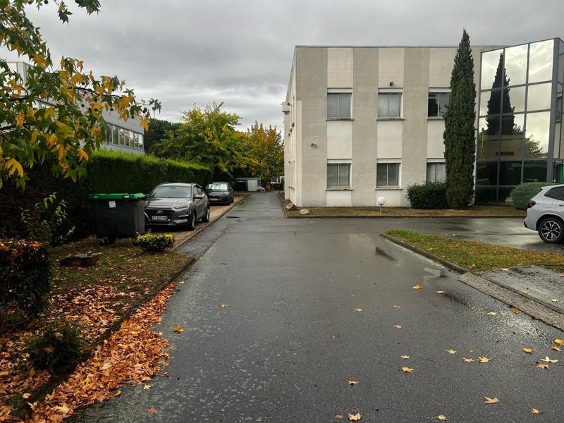 Immeuble - 1 153 m² - 4 pièces