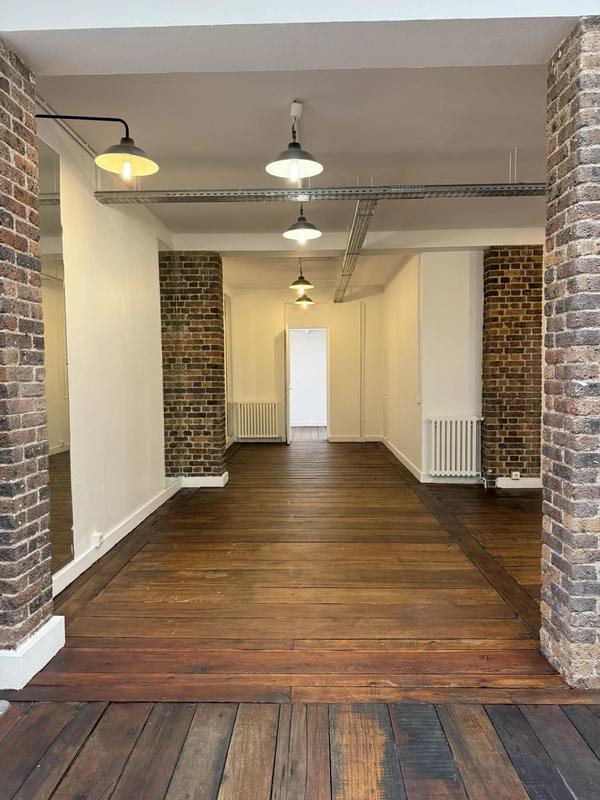 Local commercial - 267 m²