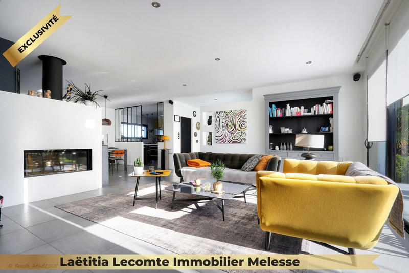 Maison - 213 m² - 9 pièces