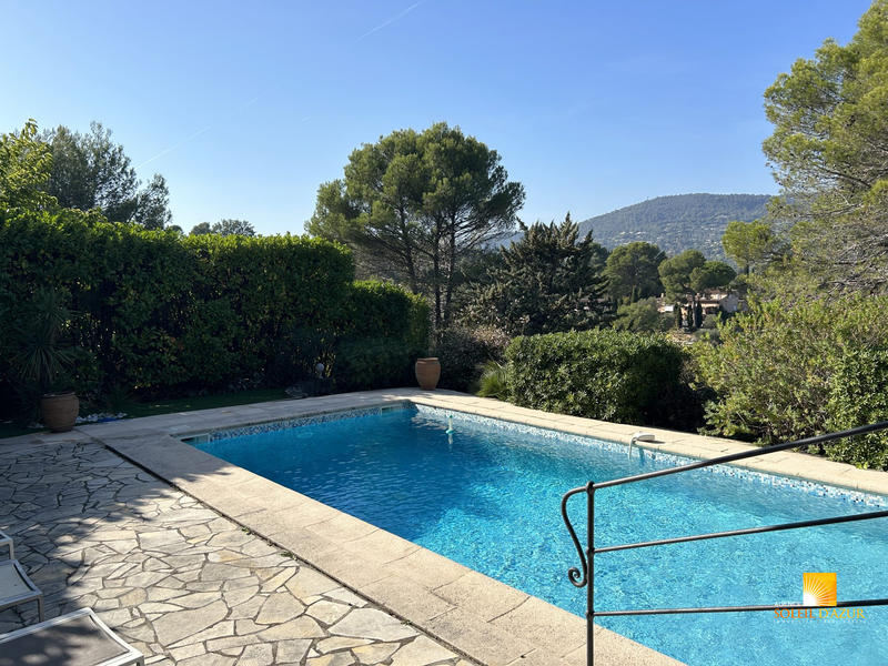 Villa - 168 m² - 5 pièces