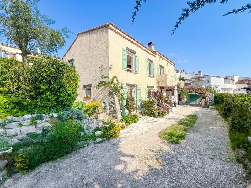 Maison - 132 m² - 4 pièces