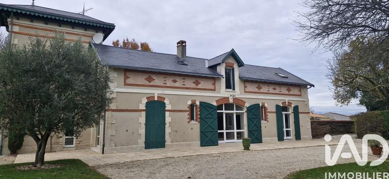 Maison - 188 m² - 8 pièces