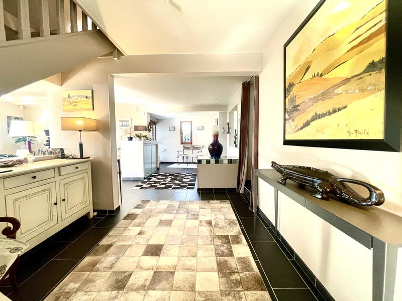 Maison d'architecte - 230 m² - 8 pièces