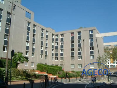 Parking / Garage - 13 m²