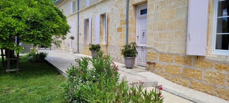 Maison - 420 m² - 10 pièces