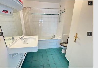 Studio - 30 m² - 1 pièce