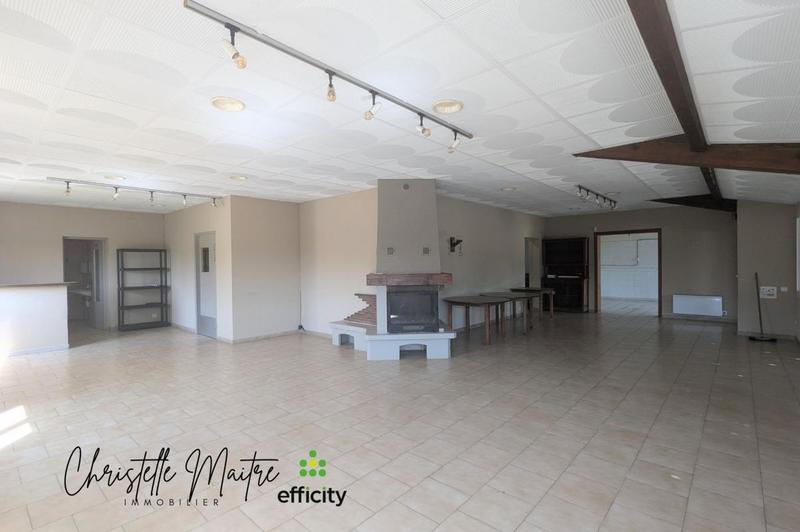 Maison - 277 m² - 6 pièces