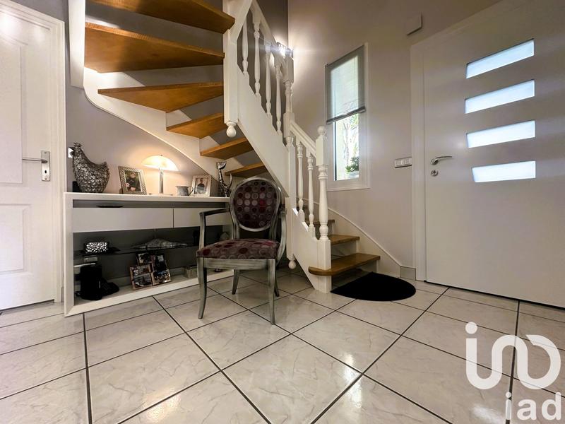 Maison - 177 m² - 6 pièces