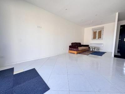 Maison - 87 m² - 5 pièces