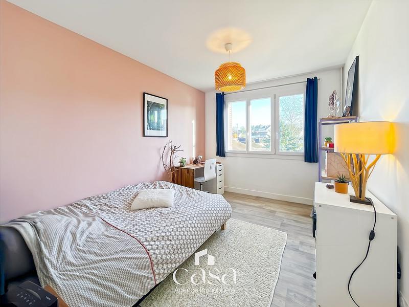 Appartement - 84 m² - 5 pièces