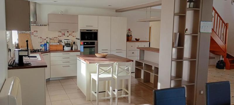 Maison - 202 m² - 6 pièces