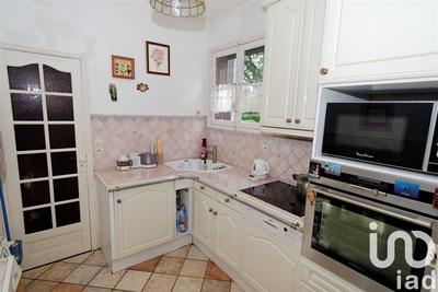 Maison - 260 m² - 12 pièces