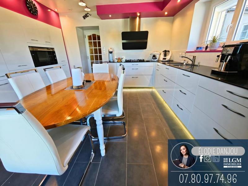 Maison - 170 m² - 5 pièces