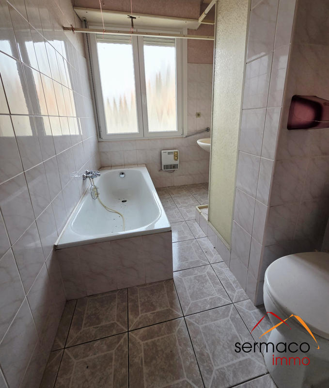 Maison - 160 m² - 8 pièces