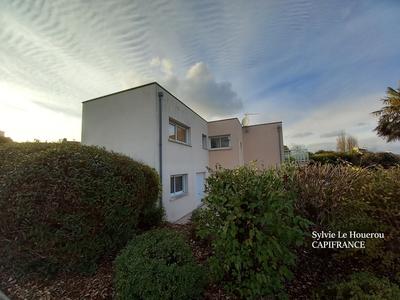 Maison - 150 m² - 6 pièces