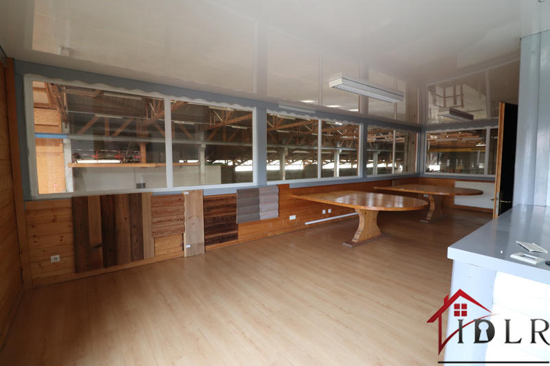 Local d'activités - 22 000 m²