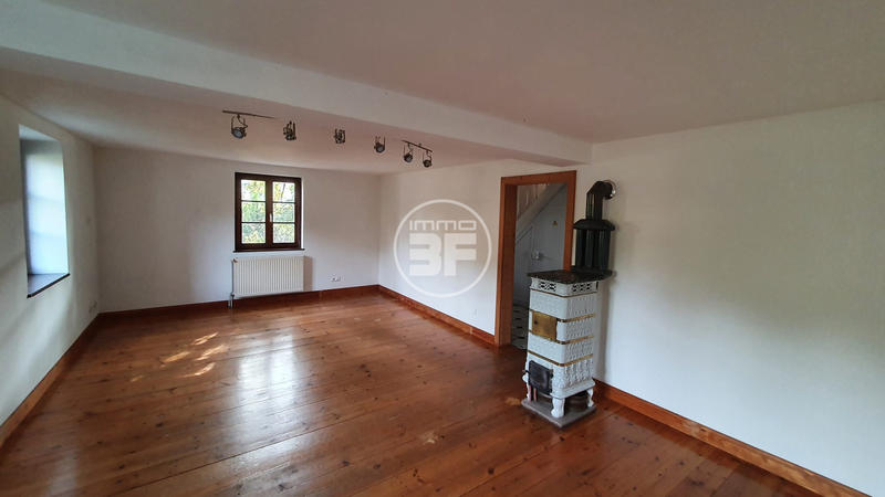 Maison - 256 m² - 8 pièces