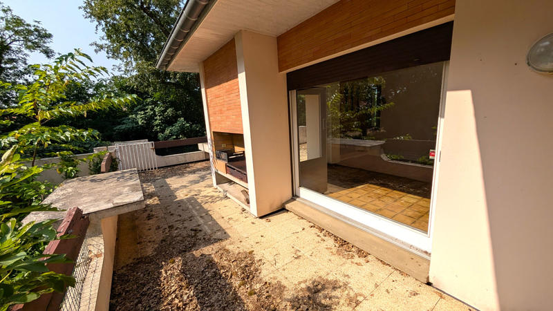 Maison - 250 m² - 9 pièces